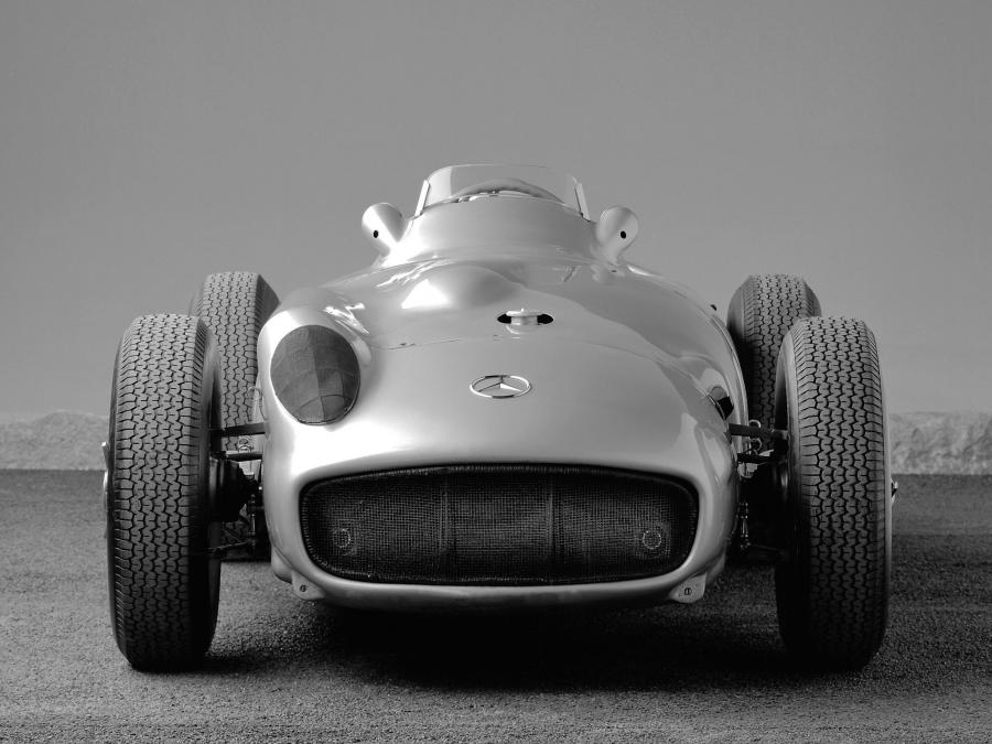  Mercedes-Benz 300 SLR 1954 года  (фото 14 из 21)